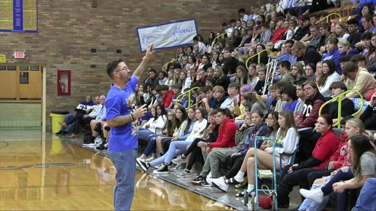 From prison to the Olympics, Tony Hoffman speaks to Delphos students about making positive choices